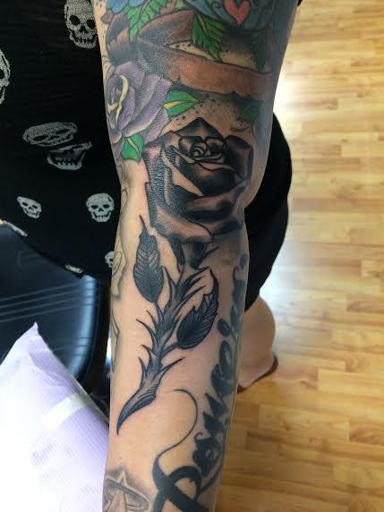 Traditional black and gray rose cover up tattoo, Mike Riedl Art Junkies  Tattoo by Mike Riedl : Tattoos
