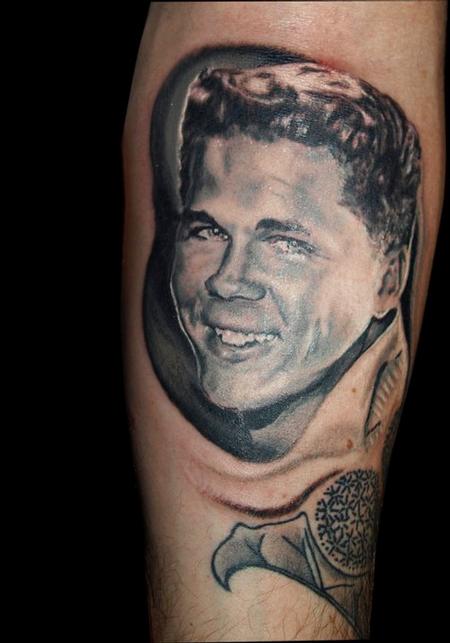 Cesar Perez Tattoos - tony dow ,black&gray