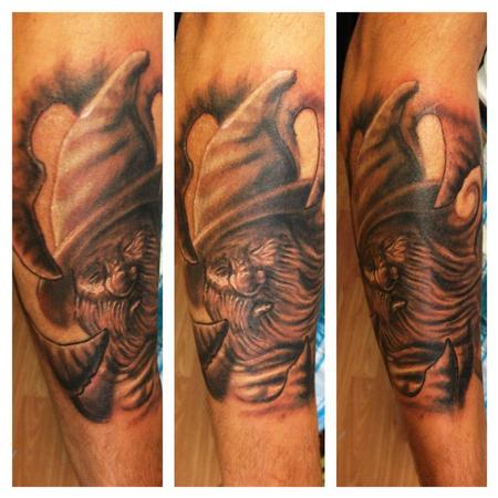 Cesar Perez Tattoos - fantasy wizard black and grey