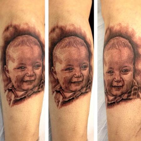 Cesar Perez Tattoos - baby black&grey portrait