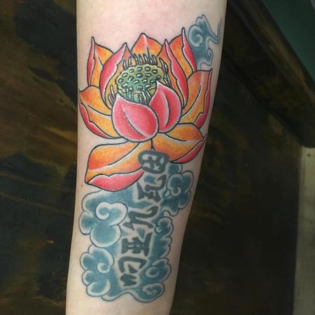 Tattoos - Flor de Loto Tradicional a Color - 127454