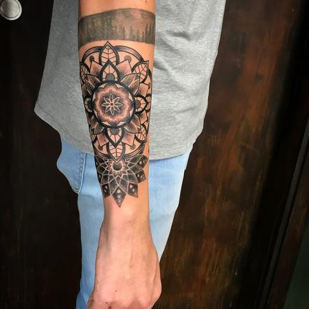 Tattoos - Blackwork Flower Mandala - 129646