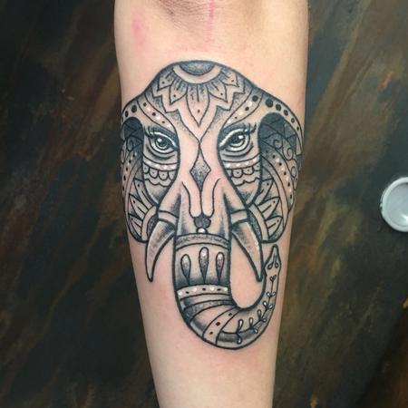 Tattoos - Elefante con Ornamentos en Negro - 127828