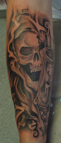 Jamie Cross - Skulleton with lantern