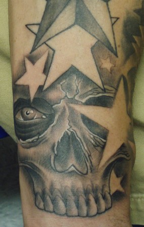 Jamie Cross - Matts star skull