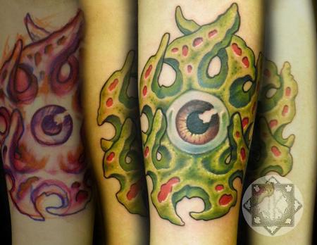 The Art of Joe King - Creepy Bio-Organic Eyeball Tattoo