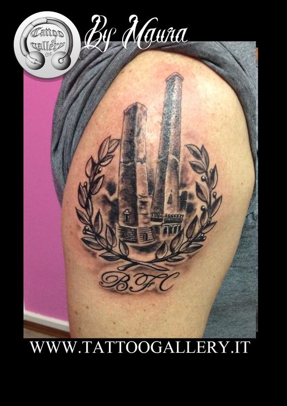 Tattoo " le 2 torri di Bologna" by Resident Artist Maura Bisacchi