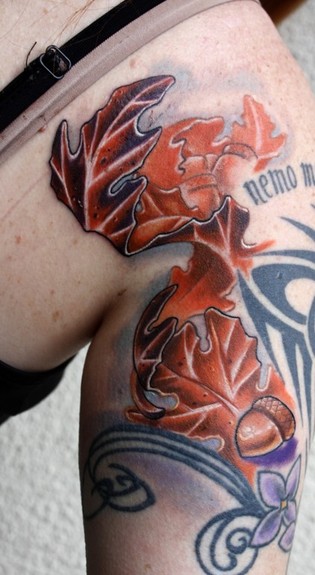 Ty McEwen - fall leaf tattoo