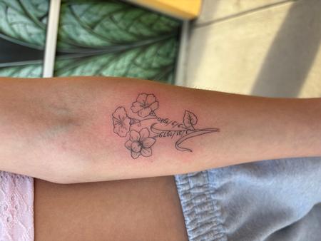 Birth Flowers Bouquet/ with dates Tattoo Thumbnail