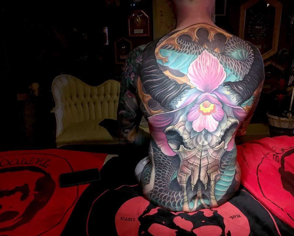 Jeff Gogue - Ox skull, freehand fullbody suit