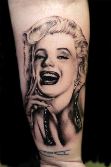 Marilyn Monroe Feb 2011 by Bili Vegas: TattooNOW