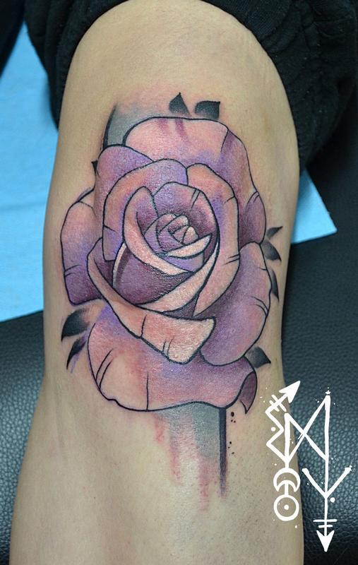 Rose on a knee by Emy Blacksheep: TattooNOW