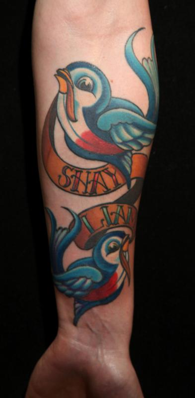 traditional colored swallows with banner tattoo by Mario Rosenau : Tattoos
