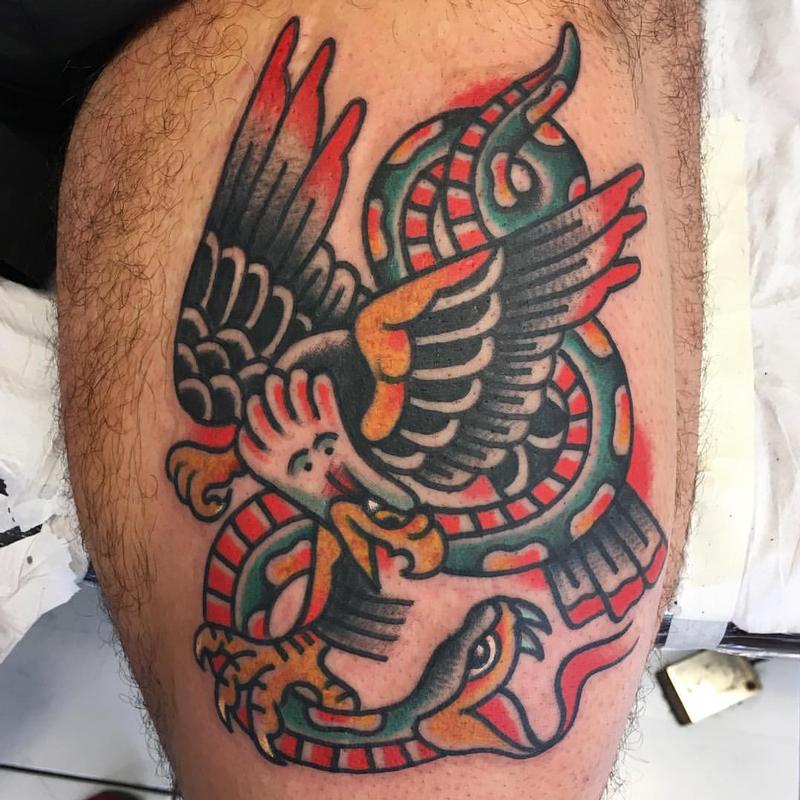 Aguila y serpiente tradicional by Delfoco : Tattoos