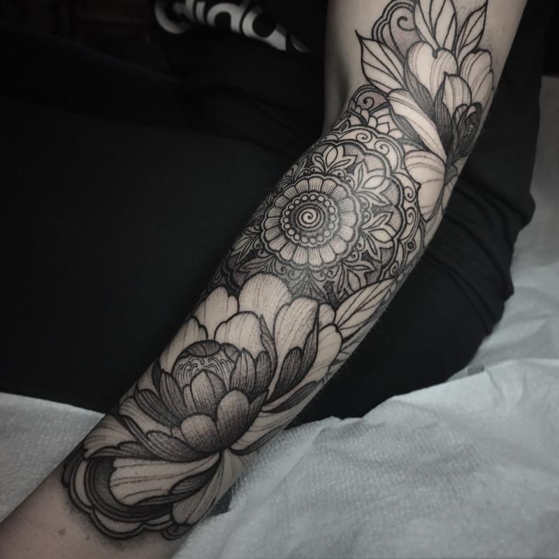 Mandala with peonies by Laura Jade: TattooNOW