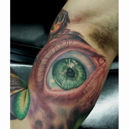 Tattoos - eyeball ernesto nave - 86822