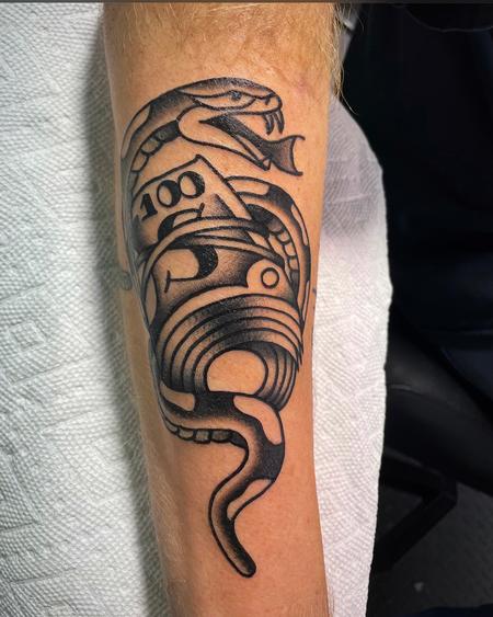 Tattoos - Snake money roll  - 143074