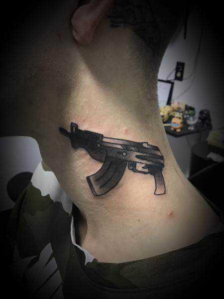 Tattoos - Neck Gun - 141672