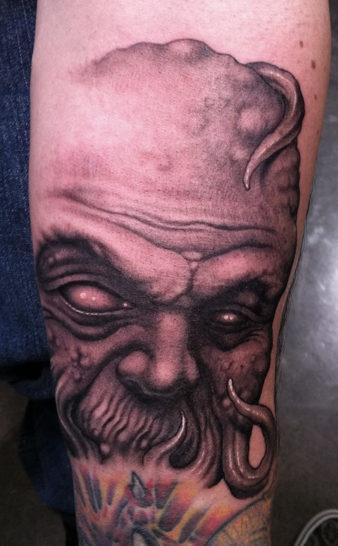 bob tyrrell skull tattoo