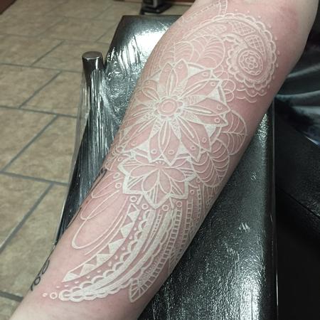 Tattoos - White Ink Paisley - 112133