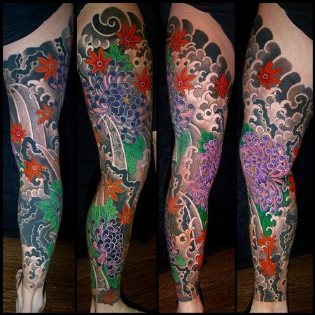 Boston Rogoz - Japanese chrysanthemum and maple leaf leg sleeve