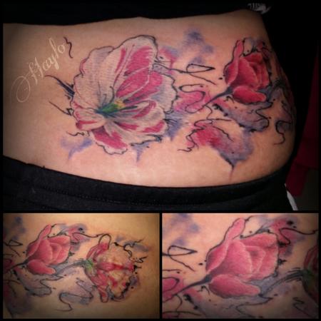 Tattoos - realstic tulip floral with watercolor style - 99417