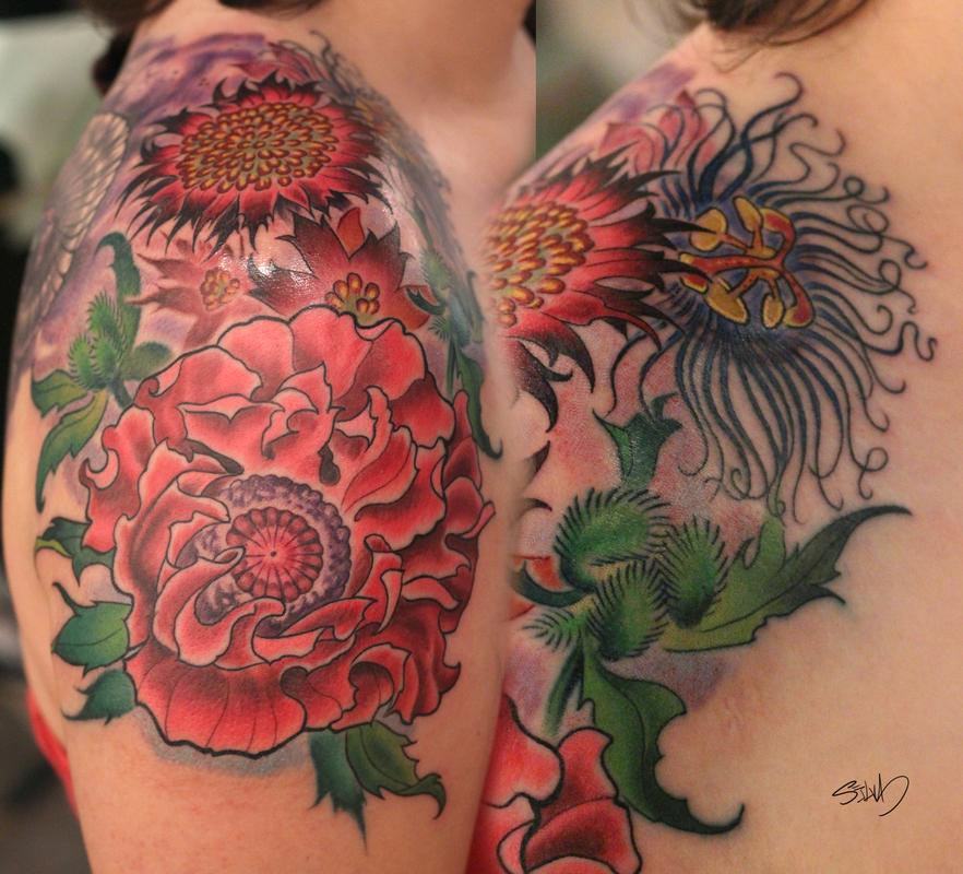 Flowers Tattoo by Marvin Silva : Tattoos